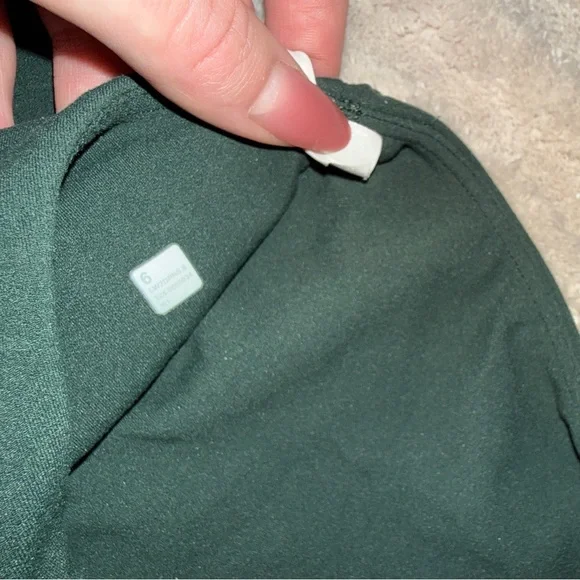 Lululemon Align V-Neck Bra Tank Rainforest Green Size 6 - Picture 5 of 5